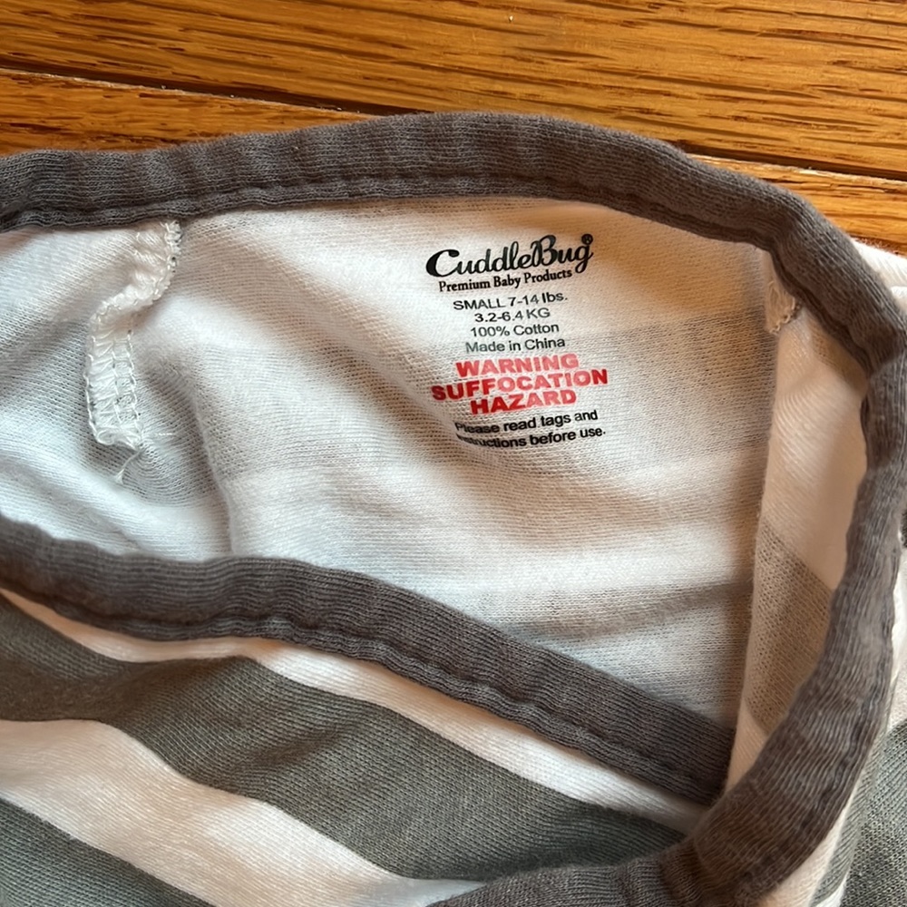 CUDDLE BUG SWADDLE - Picture 5 of 8